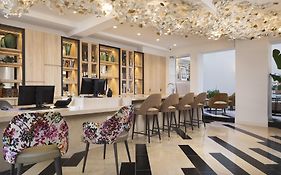 Hôtel des Champs-Elysées